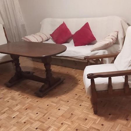 Uroczy Apartament Z Bezplatnych Parkingiem Varsóvia Exterior foto