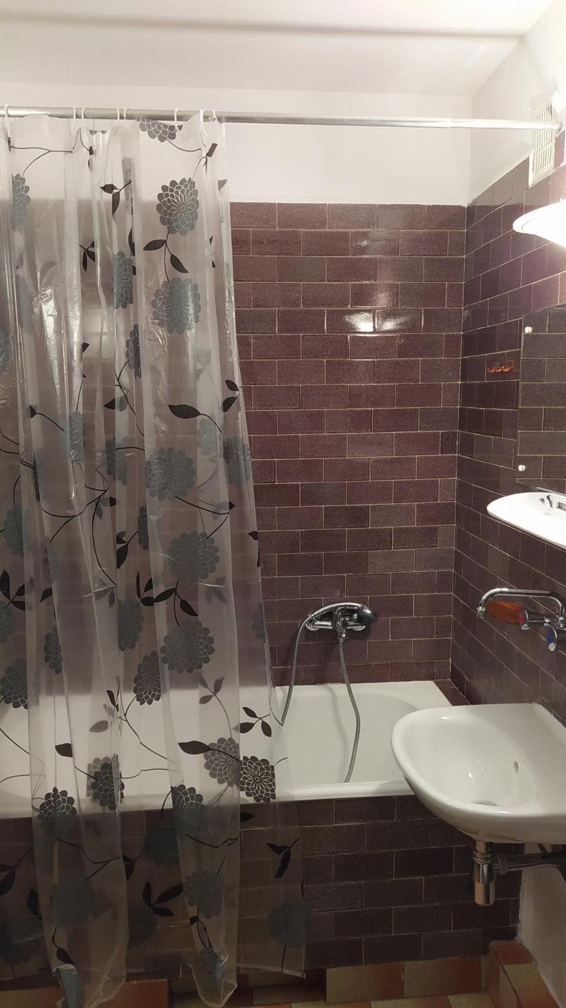 Uroczy Apartament Z Bezplatnych Parkingiem Varsóvia Exterior foto